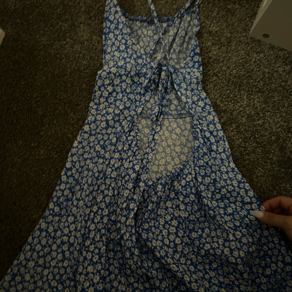 SHEIN Blue and White Floral Backless Dress